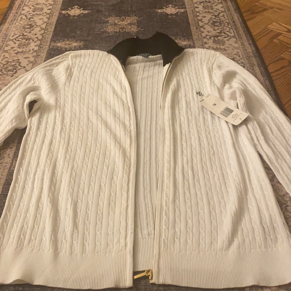 Beautiful Lauren white cardigan with black collar